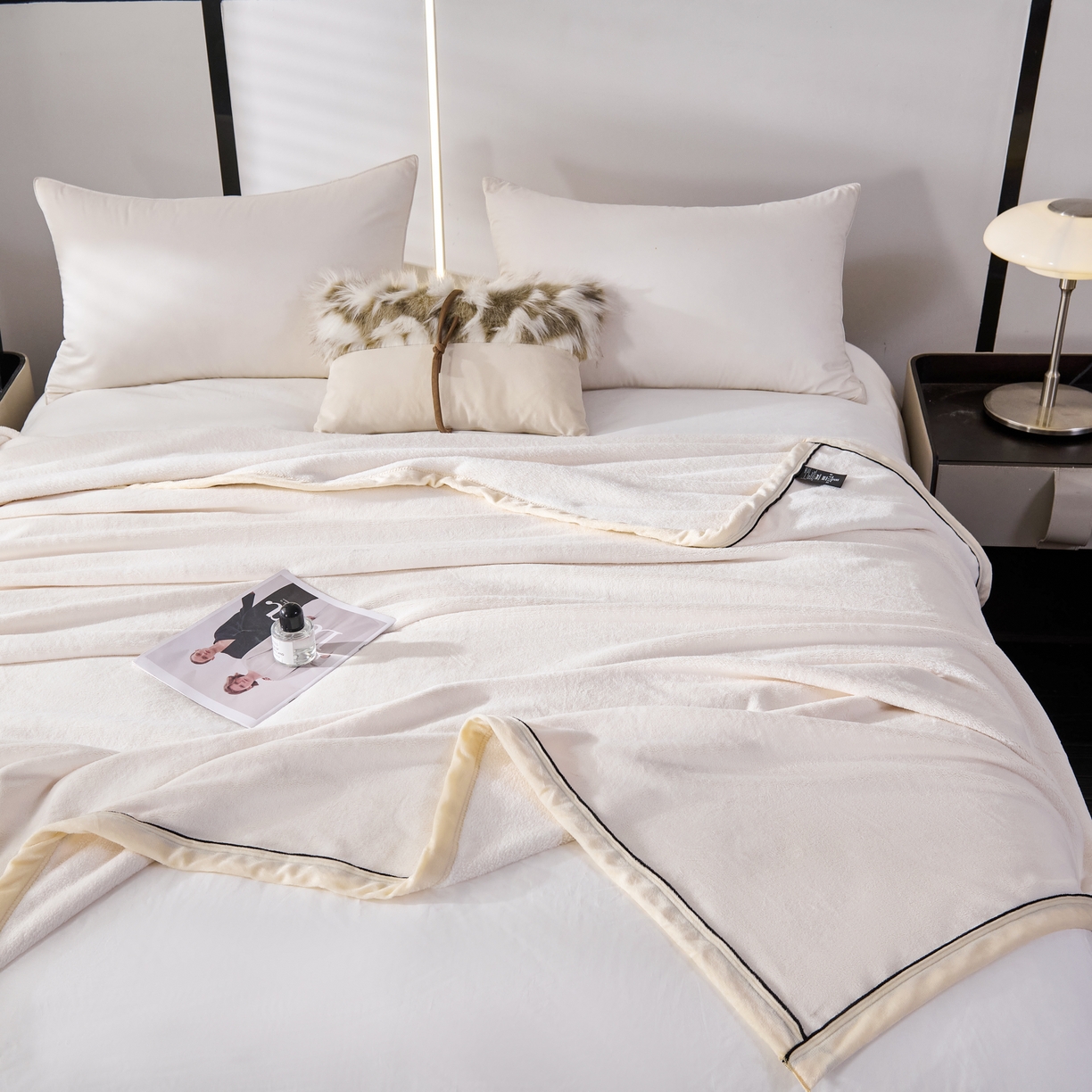 91家纺网 家纺一手货源 找家纺 馨米莱家纺 2025新款全消光牛奶绒毛毯 本白