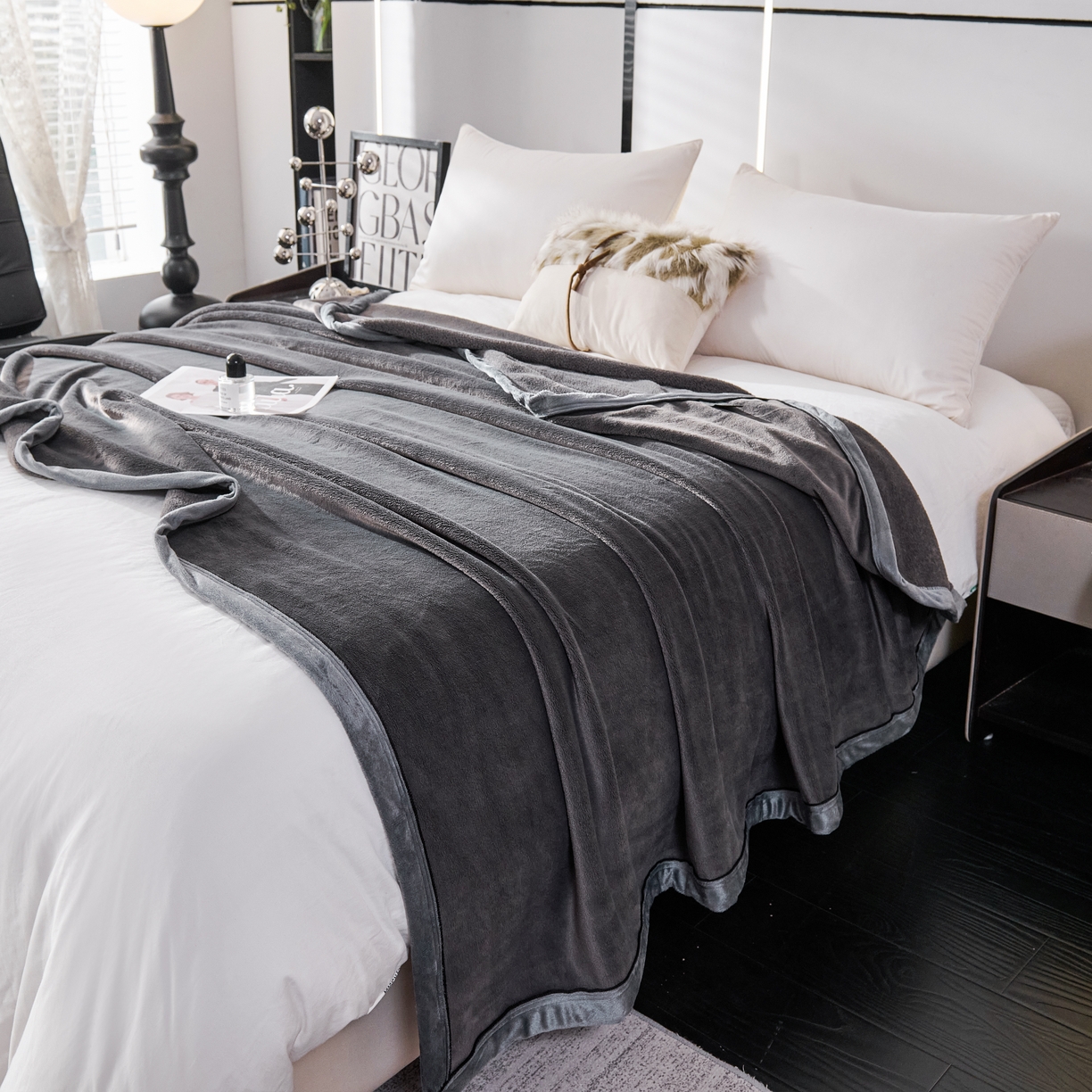 91家纺网 家纺一手货源 找家纺 馨米莱家纺 2025新款全消光牛奶绒毛毯 深灰