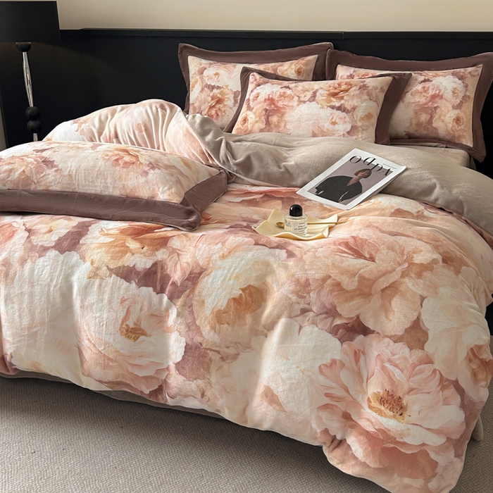 91家纺网 家纺一手货源 找家纺 （总）诺梵家纺 2025新款暗合大版数码印花四件套