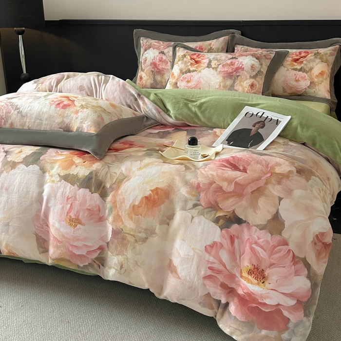 91家纺网 家纺一手货源 找家纺 （总）诺梵家纺 2025新款暗合大版数码印花四件套