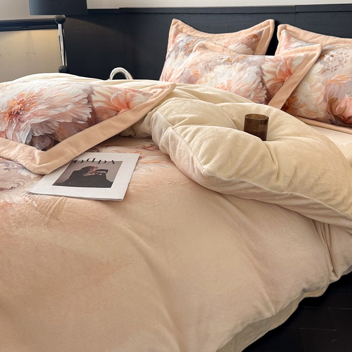 91家纺网 家纺一手货源 找家纺 （总）诺梵家纺 2025新款暗合大版数码印花四件套