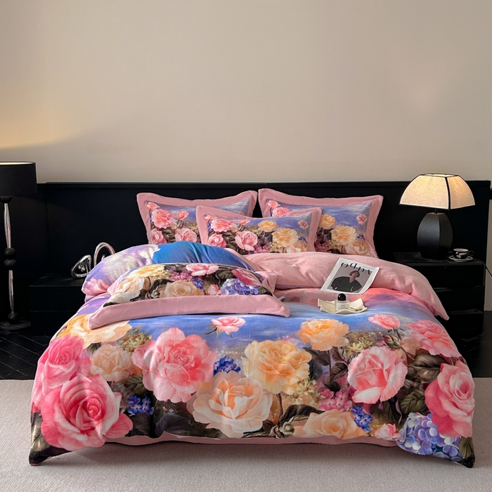 91家纺网 家纺一手货源 找家纺 诺梵家纺 2025新款暗合大版数码印花四件套 沐花池