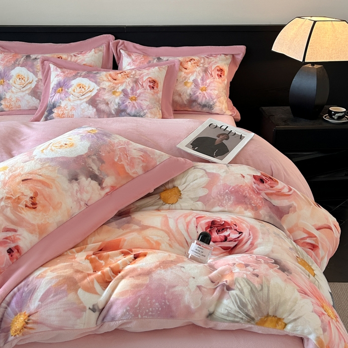 91家纺网 家纺一手货源 找家纺 诺梵家纺 2025新款暗合大版数码印花四件套 梦花坞