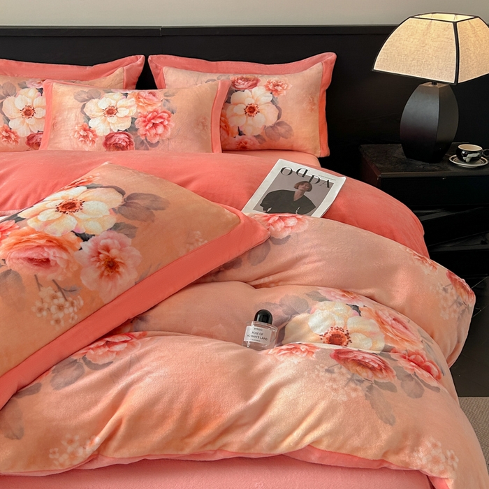 91家纺网 家纺一手货源 找家纺 诺梵家纺 2025新款暗合大版数码印花四件套 念花溪