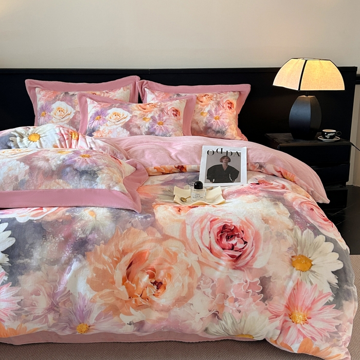 91家纺网 家纺一手货源 找家纺 诺梵家纺 2025新款暗合大版数码印花四件套 梦花坞