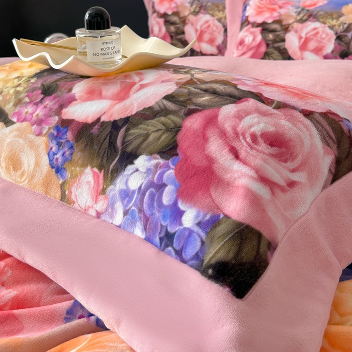 91家纺网 家纺一手货源 找家纺 诺梵家纺 2025新款暗合大版数码印花四件套 沐花池