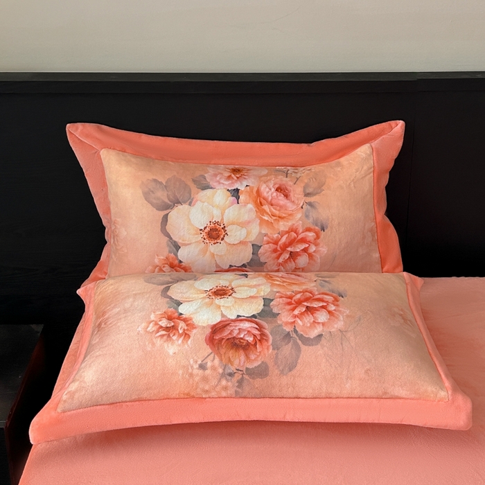 91家纺网 家纺一手货源 找家纺 诺梵家纺 2025新款暗合大版数码印花四件套 念花溪