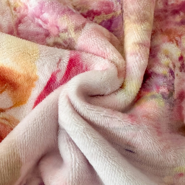 91家纺网 家纺一手货源 找家纺 诺梵家纺 2025新款暗合大版数码印花四件套 画春山-紫