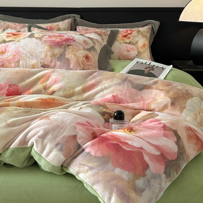 91家纺网 家纺一手货源 找家纺 诺梵家纺 2025新款暗合大版数码印花四件套 疏影