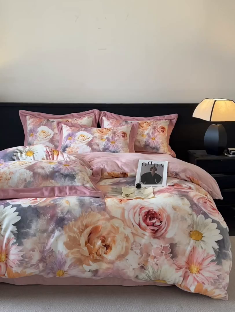 91家纺网 家纺一手货源 找家纺 诺梵家纺 2025新款暗合大版数码印花四件套 梦花坞