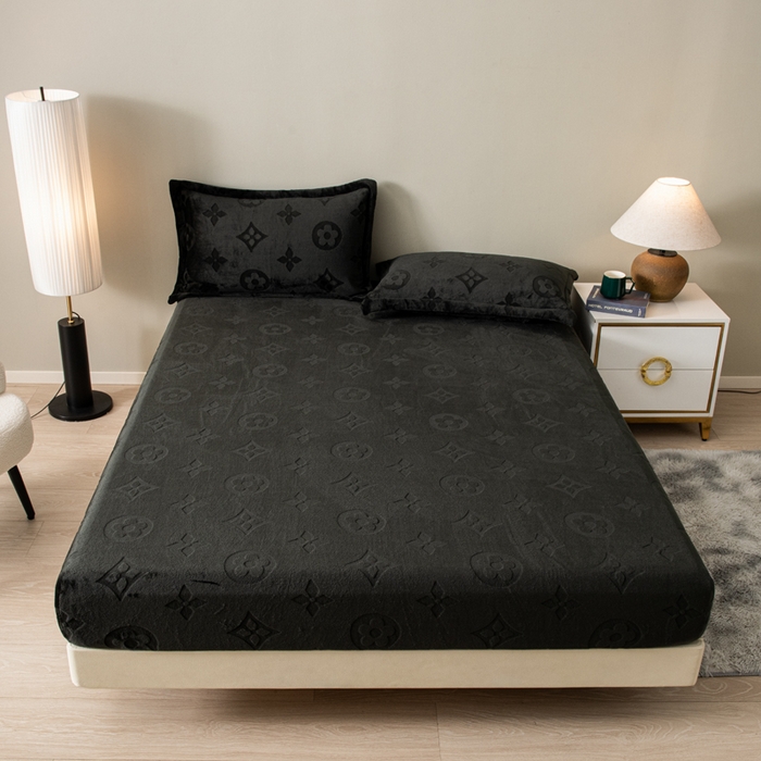 91家纺网 家纺一手货源 找家纺 给笠 2025新款200克剪花五叶草爱维牛奶绒床笠 深灰