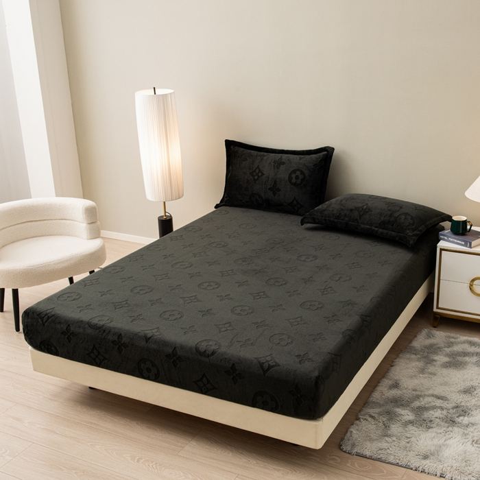 91家纺网 家纺一手货源 找家纺 给笠 2025新款200克剪花五叶草爱维牛奶绒床笠 深灰