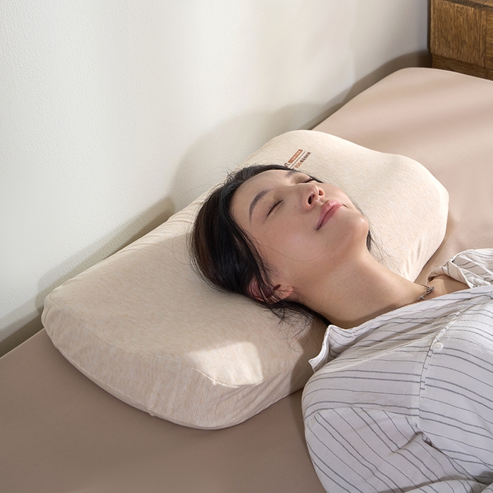 91家纺网 家纺一手货源 找家纺 微枕芯 2025新款6D可水洗硅胶枕 儿童枕12-18岁（7-9cm）