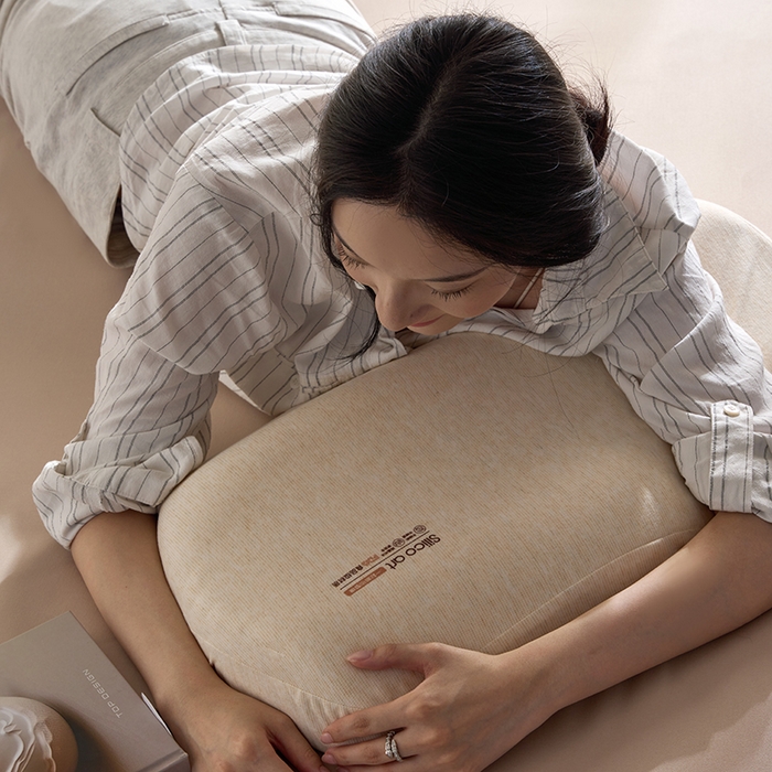 91家纺网 家纺一手货源 找家纺 微枕芯 2025新款6D可水洗硅胶枕 儿童枕6-12岁（5-7cm）