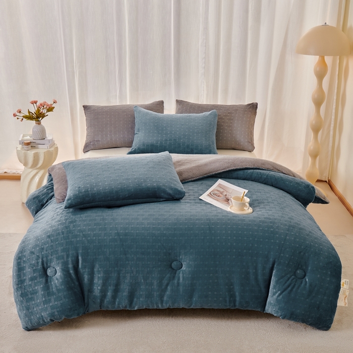 91家纺网 家纺一手货源 找家纺 （总）栩裕纺织 2025新款华夫格牛奶绒北极绒冬被被子被芯