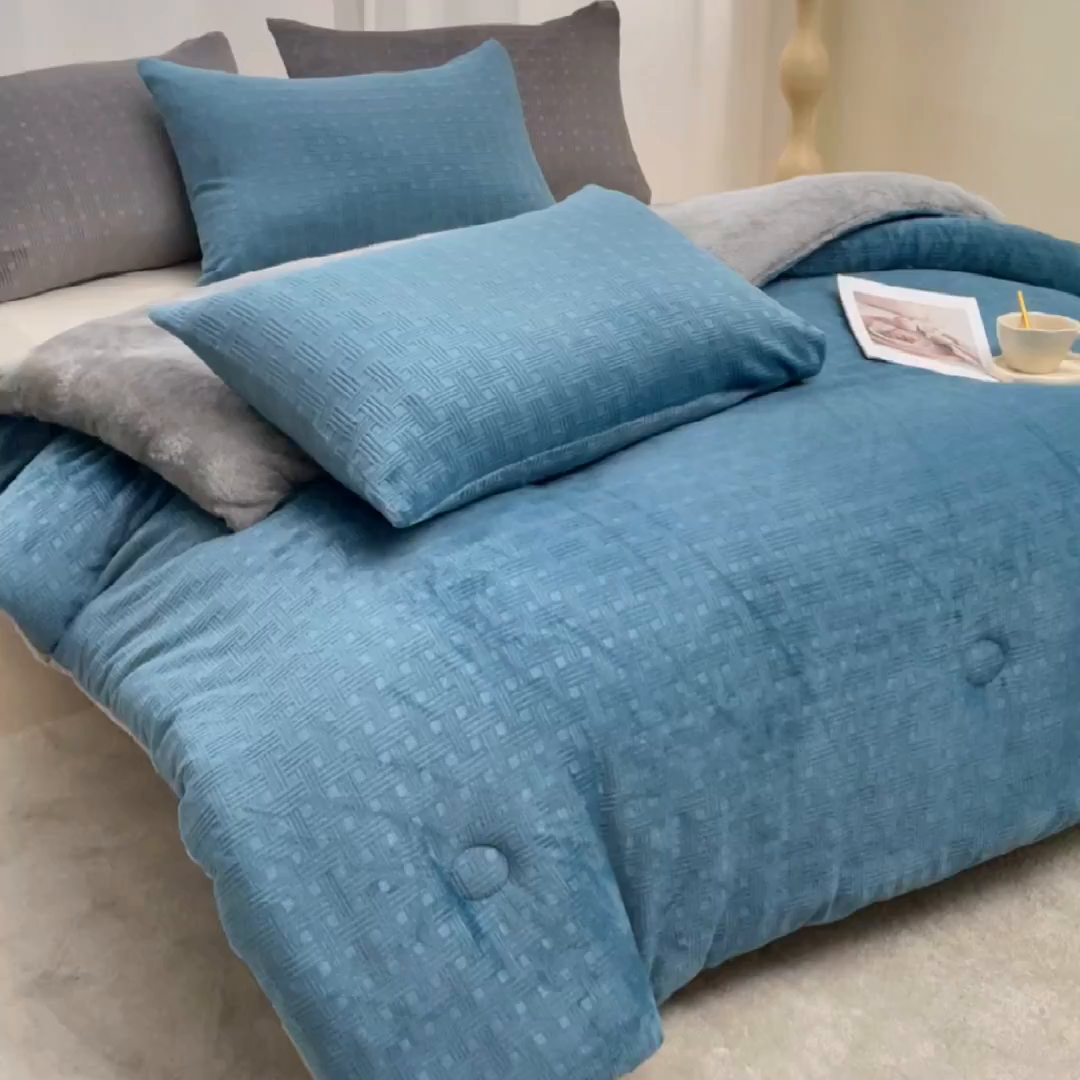 91家纺网 家纺一手货源 找家纺 （总）栩裕纺织 2025新款华夫格牛奶绒北极绒冬被被子被芯