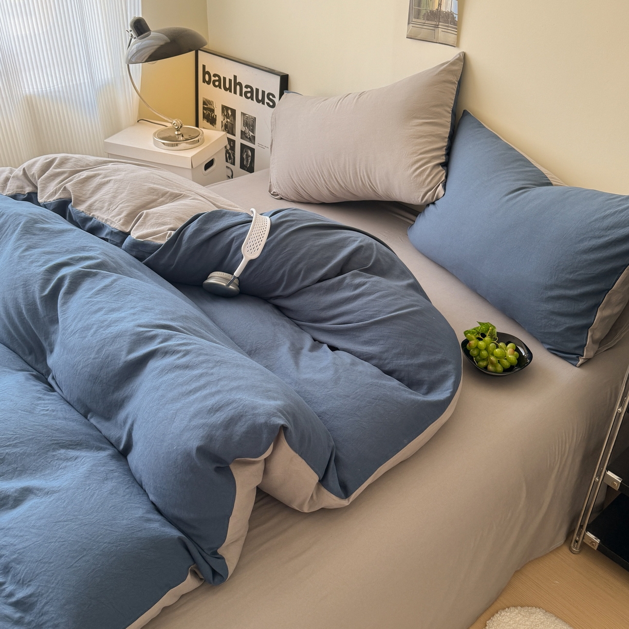 91家纺网 家纺一手货源 找家纺 桔禾家纺 2025新款ins风纯色水洗棉四件套双拼水洗棉学生三件套四件套 深海蓝