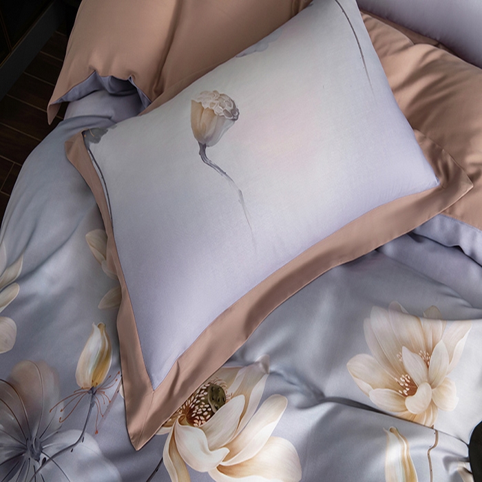 91家纺网 家纺一手货源 找家纺 栩裕纺织 2025新款艾康阳绒数码印花四件套 花玉露