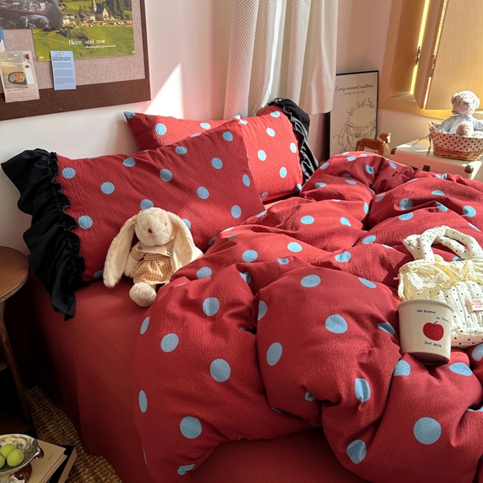 91家纺网 家纺一手货源 找家纺 阿曼达 2025新款韩系法式慵懒氛围感印花泡芙花边四件套（专版花型） 樱花泡芙-红