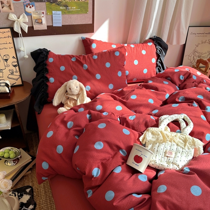 91家纺网 家纺一手货源 找家纺 阿曼达 2025新款韩系法式慵懒氛围感印花泡芙花边四件套（专版花型） 樱花泡芙-红