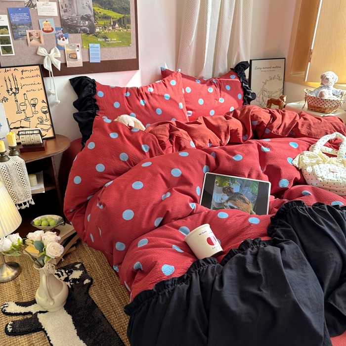 91家纺网 家纺一手货源 找家纺 阿曼达 2025新款韩系法式慵懒氛围感印花泡芙花边四件套（专版花型） 樱花泡芙-红