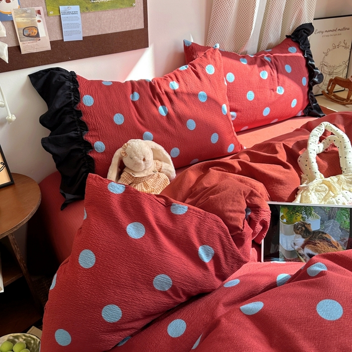 91家纺网 家纺一手货源 找家纺 阿曼达 2025新款韩系法式慵懒氛围感印花泡芙花边四件套（专版花型） 樱花泡芙-红