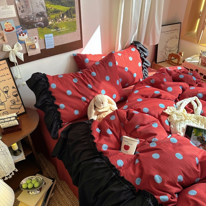 91家纺网 家纺一手货源 找家纺 阿曼达 2025新款韩系法式慵懒氛围感印花泡芙花边四件套（专版花型） 樱花泡芙-红