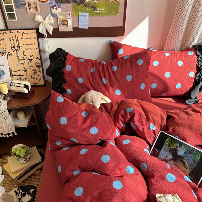 91家纺网 家纺一手货源 找家纺 阿曼达 2025新款韩系法式慵懒氛围感印花泡芙花边四件套（专版花型） 樱花泡芙-红