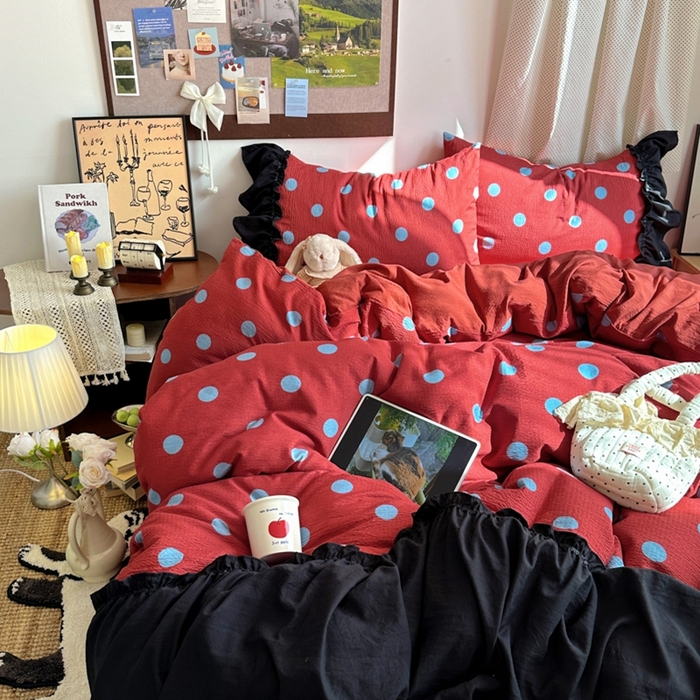 91家纺网 家纺一手货源 找家纺 阿曼达 2025新款韩系法式慵懒氛围感印花泡芙花边四件套（专版花型） 樱花泡芙-红