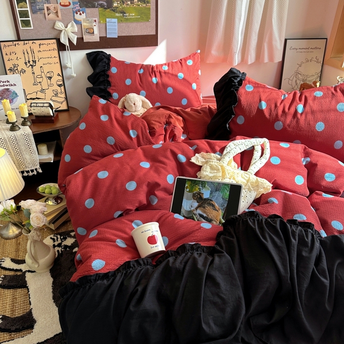 91家纺网 家纺一手货源 找家纺 阿曼达 2025新款韩系法式慵懒氛围感印花泡芙花边四件套（专版花型） 樱花泡芙-红