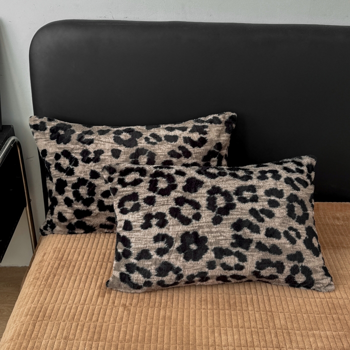 91家纺网 家纺一手货源 找家纺 乐窝家纺仓储 2025新款加厚保暖兔毛绒牛奶绒单品枕套单件枕头套-美拉德系列 豹纹灰