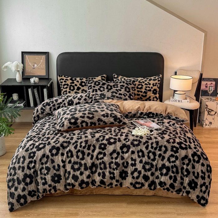 91家纺网 家纺一手货源 找家纺 乐窝家纺仓储 2025新款加厚保暖兔毛绒牛奶绒单品枕套单件枕头套-美拉德系列 豹纹灰