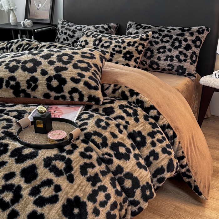 91家纺网 家纺一手货源 找家纺 乐窝家纺仓储 2025新款加厚保暖兔毛绒牛奶绒单品枕套单件枕头套-美拉德系列 豹纹咖