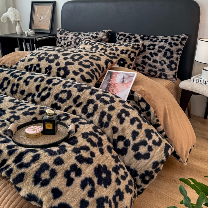 91家纺网 家纺一手货源 找家纺 乐窝家纺仓储 2025新款加厚保暖兔毛绒牛奶绒单品枕套单件枕头套-美拉德系列 豹纹咖