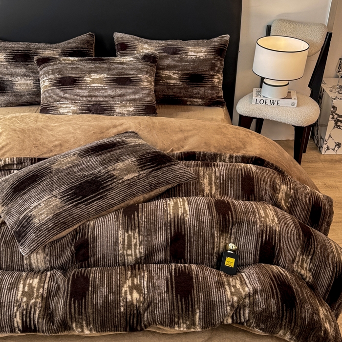 91家纺网 家纺一手货源 找家纺 乐窝家纺仓储 2025新款加厚保暖兔毛绒牛奶绒单品枕套单件枕头套-美拉德系列 轮回