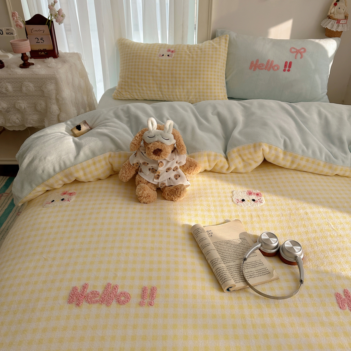 91家纺网 家纺一手货源 找家纺 （总）韩都家居 2025新款ins毛巾绣猫咪系列加厚牛奶绒四件套