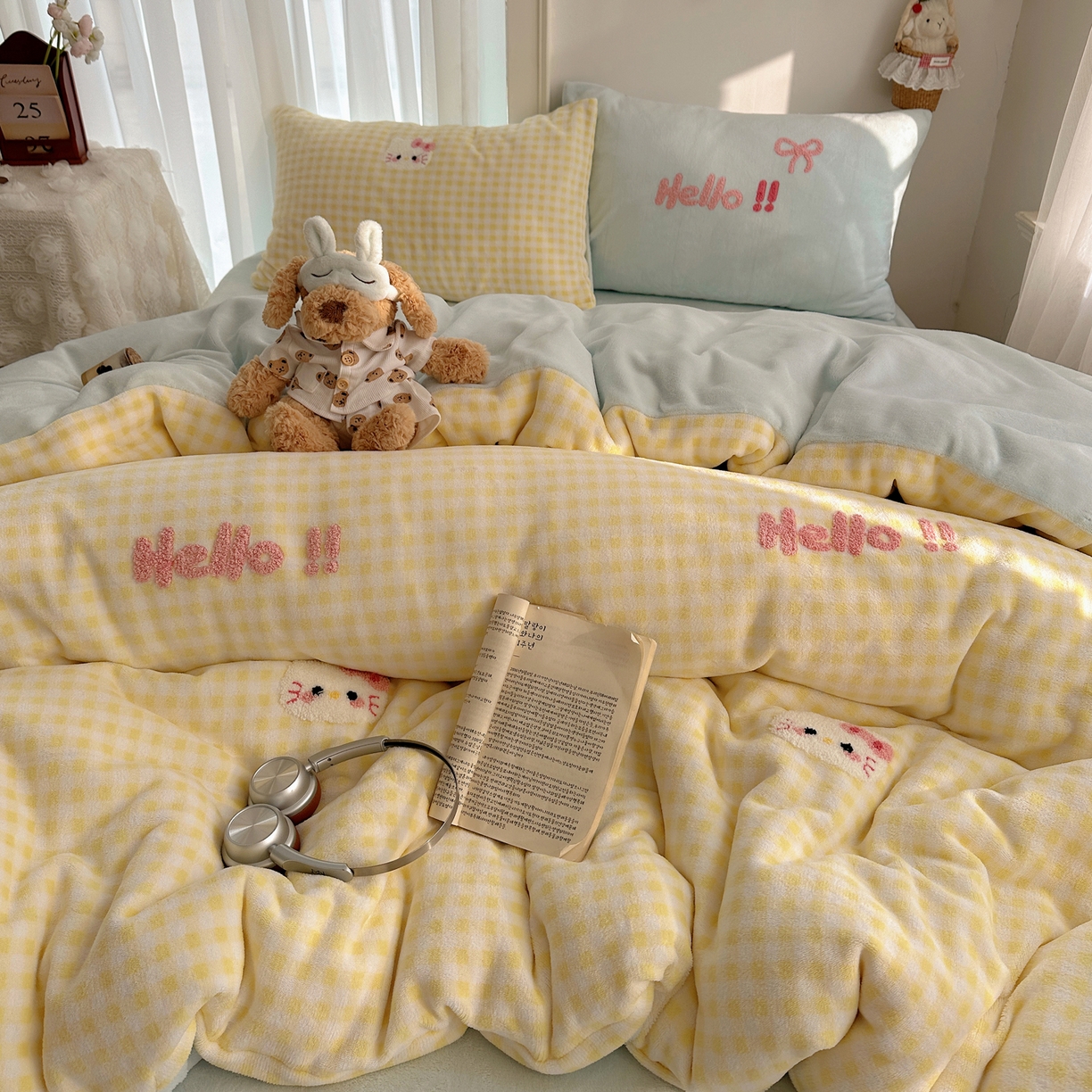 91家纺网 家纺一手货源 找家纺 （总）韩都家居 2025新款ins毛巾绣猫咪系列加厚牛奶绒四件套