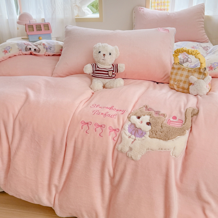 91家纺网 家纺一手货源 找家纺 （总）润肤居 2025新款卡通贴布绣牛奶绒系列四件套