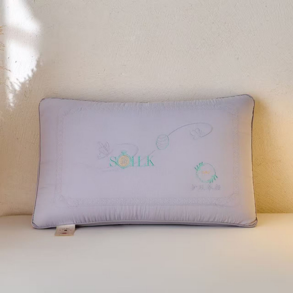 91家纺网 家纺一手货源 找家纺 （总）剑桥枕业 2025新款护肤热熔枕芯 整张棉定型 剑桥枕业新品促销款式枕头