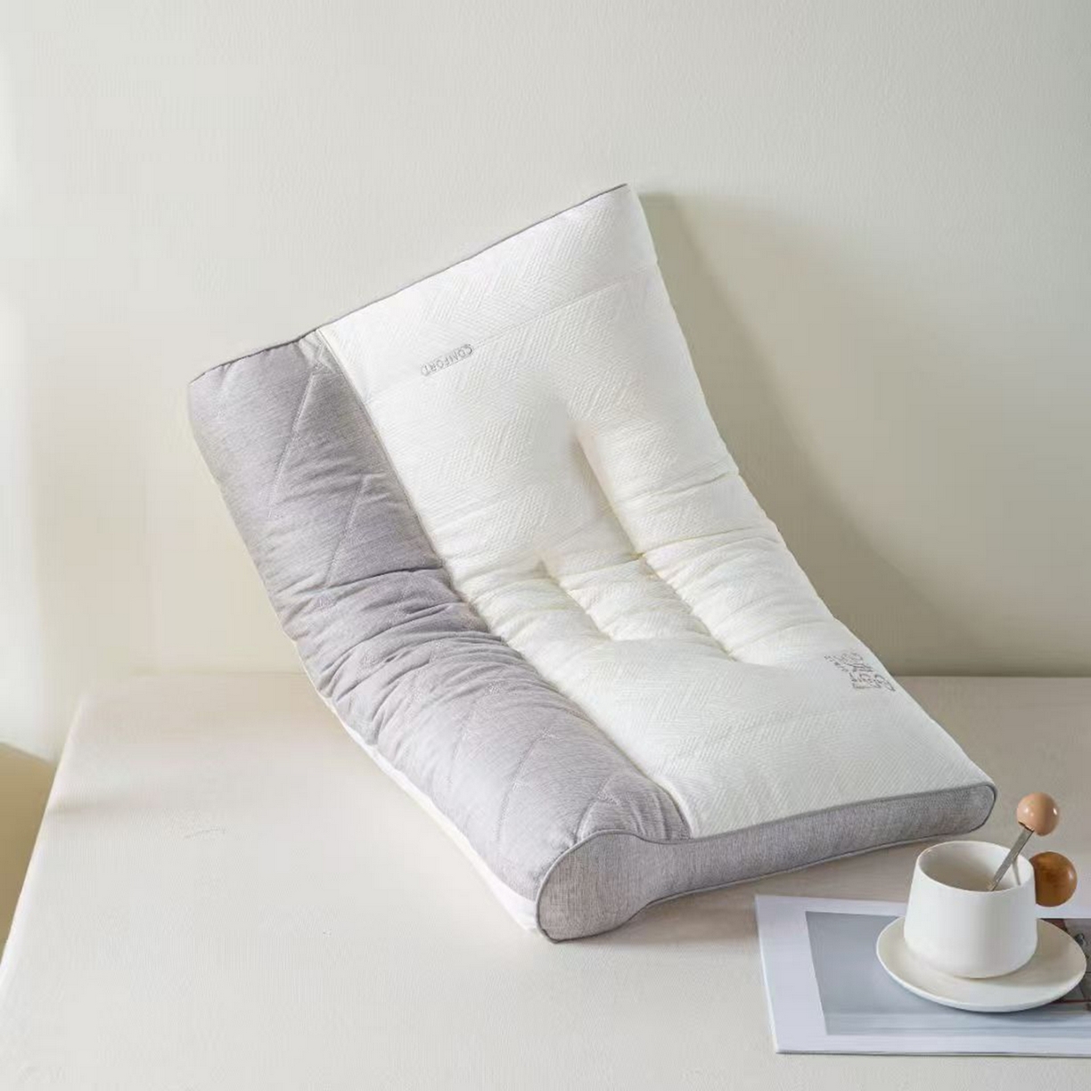 91家纺网 家纺一手货源 找家纺 （总）剑桥枕业 2025新款颈007棉麻羽丝定型枕芯 剑桥枕业新品促销款式枕头