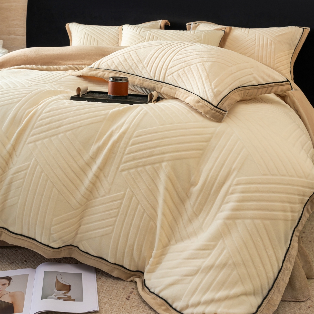 91家纺网 家纺一手货源 找家纺 （总）满座家居 2025新款高克重牛奶绒雕花四件套-罗马假日