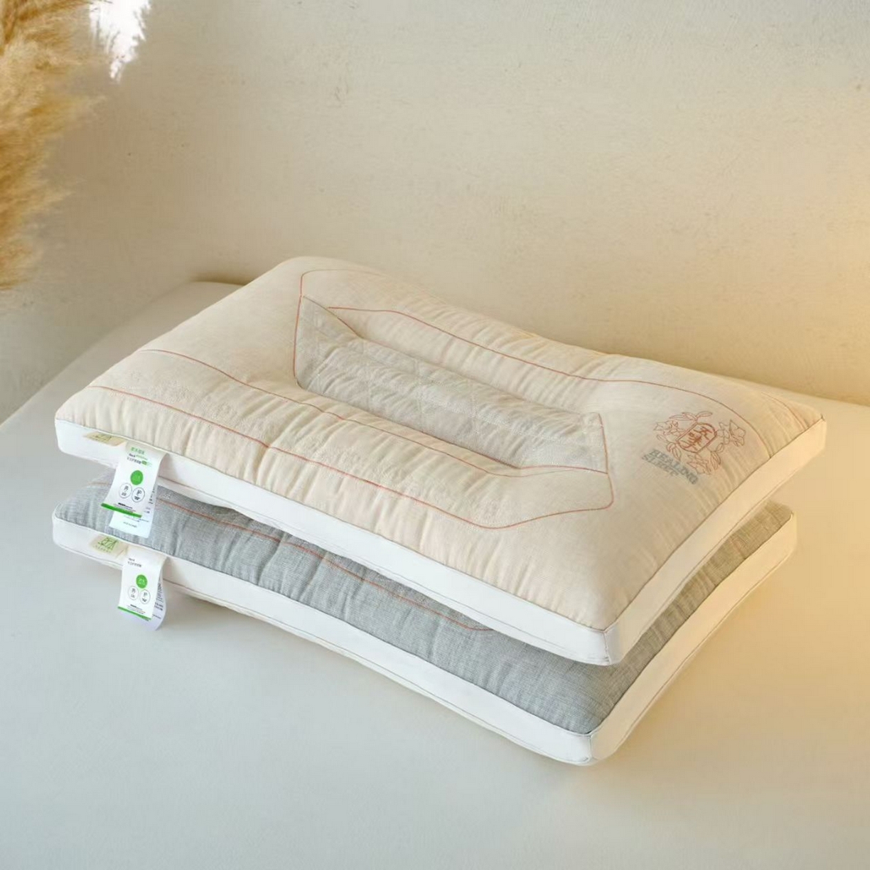 91家纺网 家纺一手货源 找家纺 （总）剑桥枕业 2025新款棉麻五味子定型羽丝枕芯 决明子枕 剑桥枕业新品高度款式好枕头