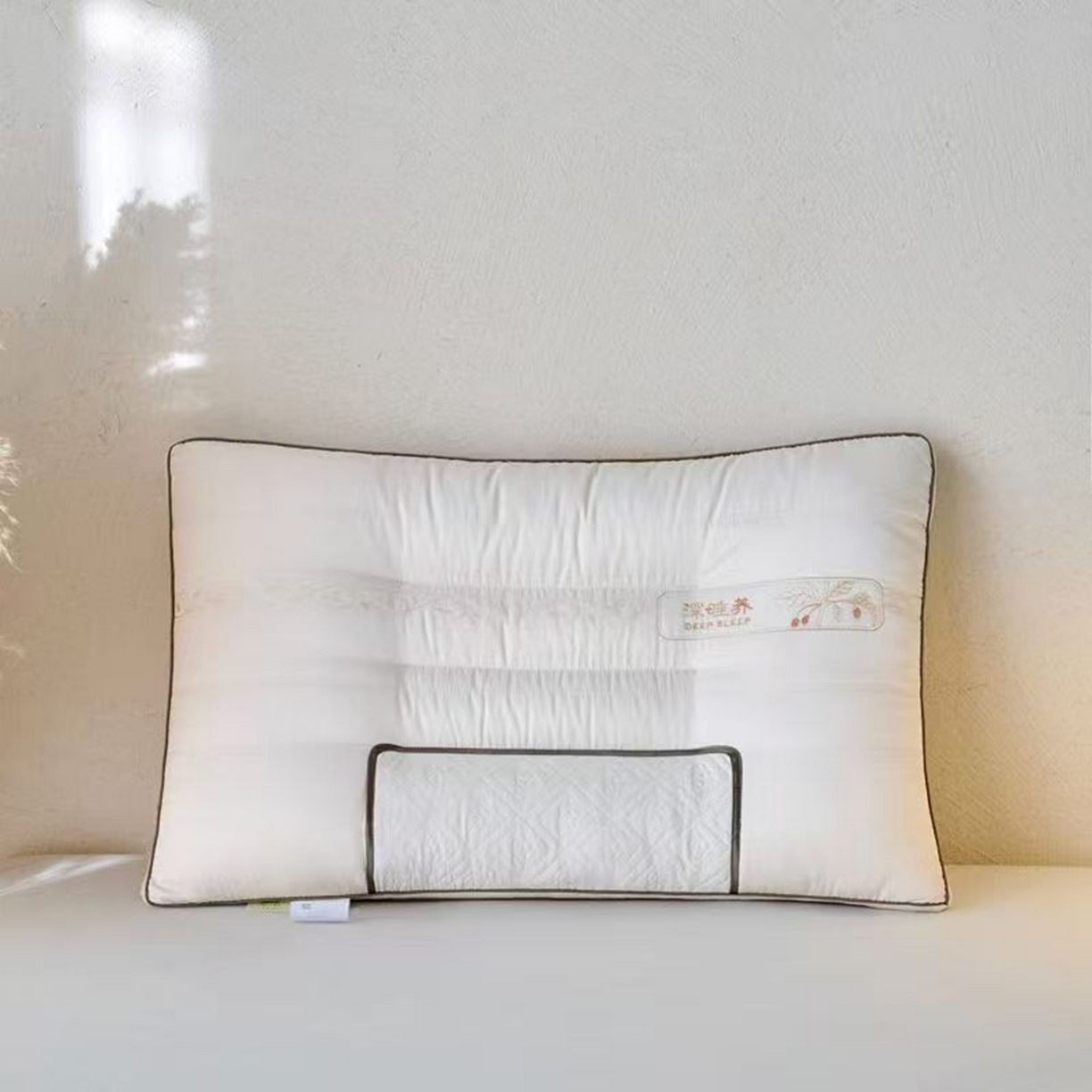 91家纺网 家纺一手货源 找家纺 （总）剑桥枕业 2025新款深睡养肤药包款羽丝定型枕芯 可选荞麦 决明子 薰衣草 促销款式枕头