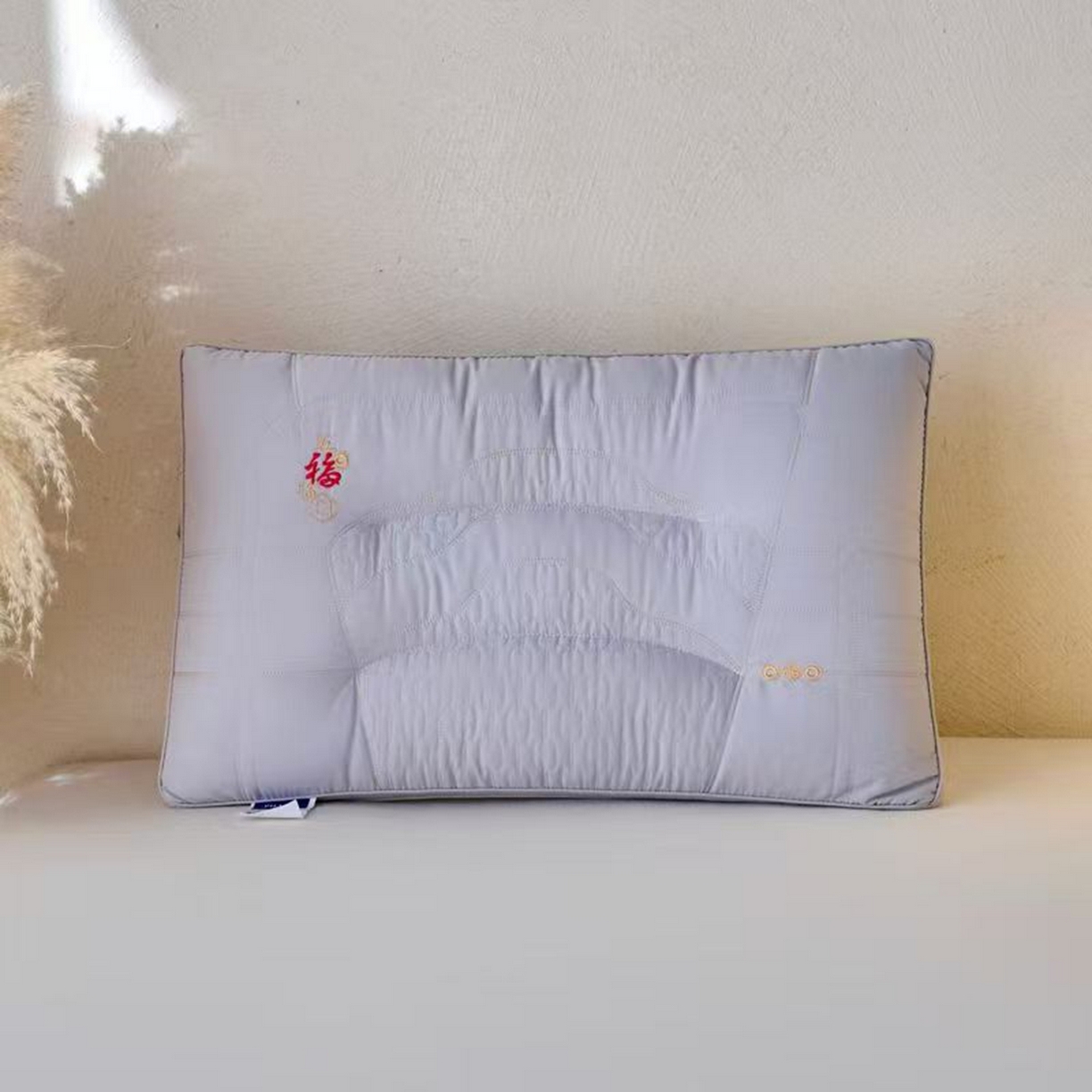 91家纺网 家纺一手货源 找家纺 （总）剑桥枕业 2025新款五福临门羽丝定型枕芯  剑桥枕业新品促销款式枕头