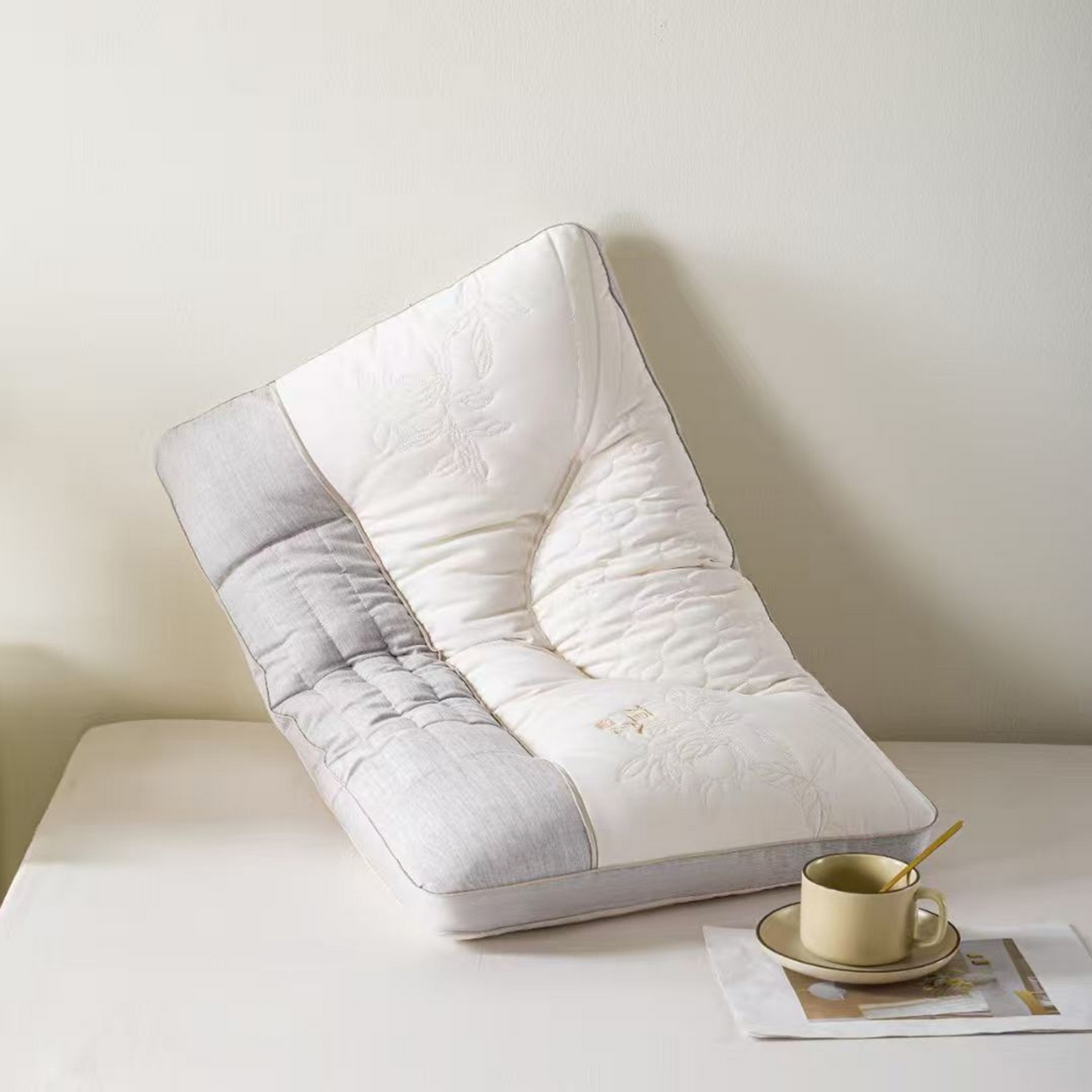 91家纺网 家纺一手货源 找家纺 （总）剑桥枕业 2025新款植念决明子羽丝定型枕芯 剑桥枕业新品促销款式枕头