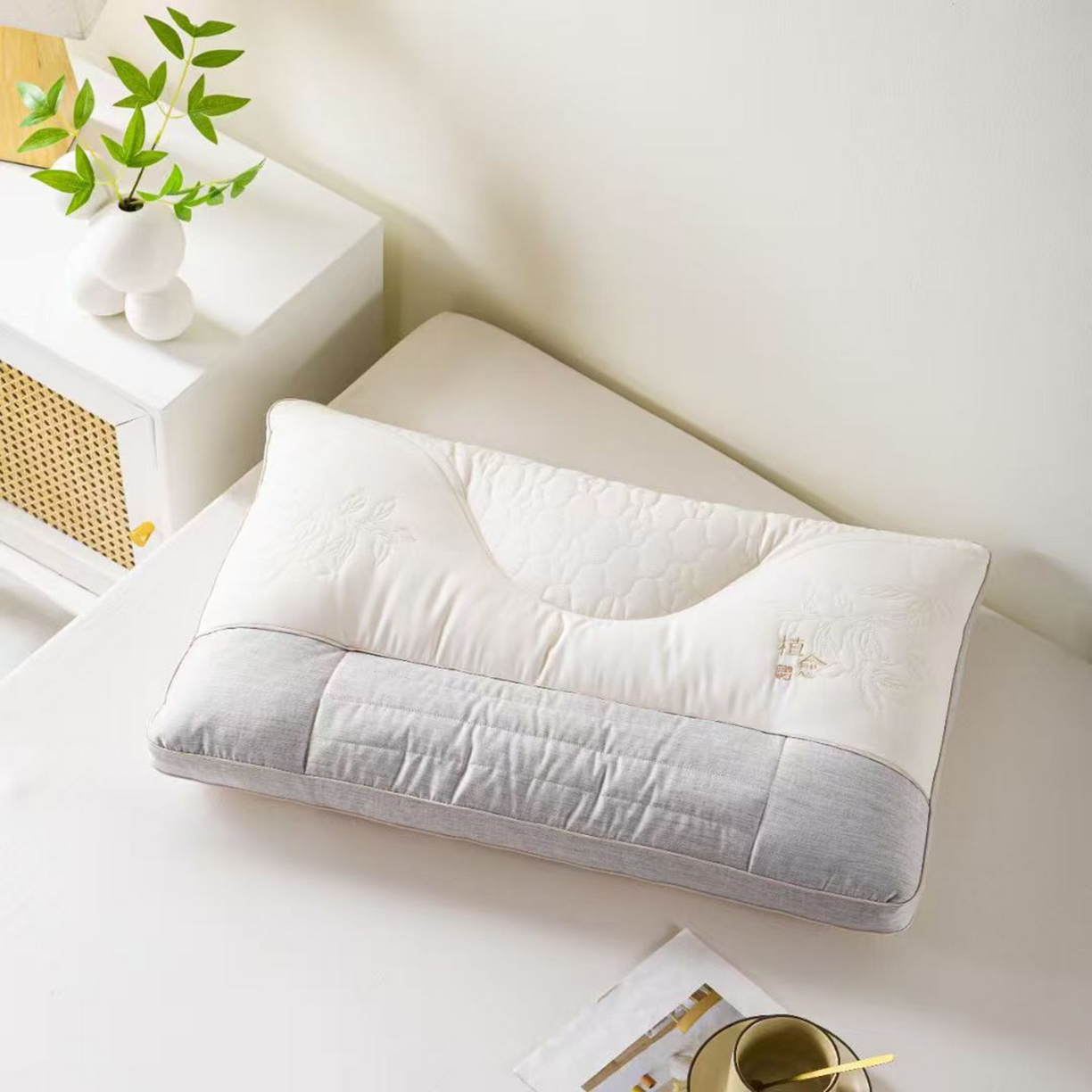 91家纺网 家纺一手货源 找家纺 （总）剑桥枕业 2025新款植念决明子羽丝定型枕芯 剑桥枕业新品促销款式枕头