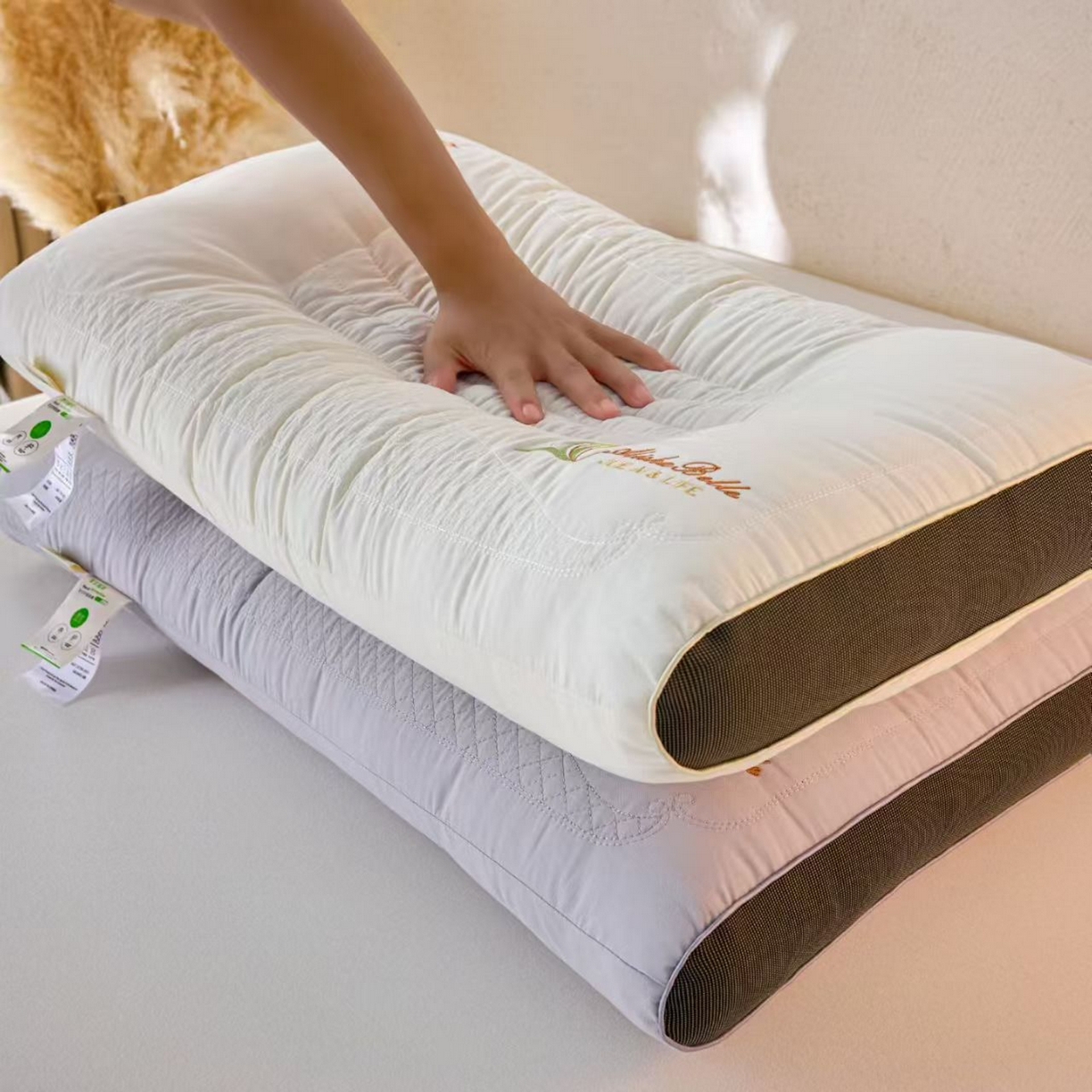 91家纺网 家纺一手货源 找家纺 （总）剑桥枕业 2025新款中框荞麦羽丝定型枕芯 剑桥枕业新品促销款式枕头