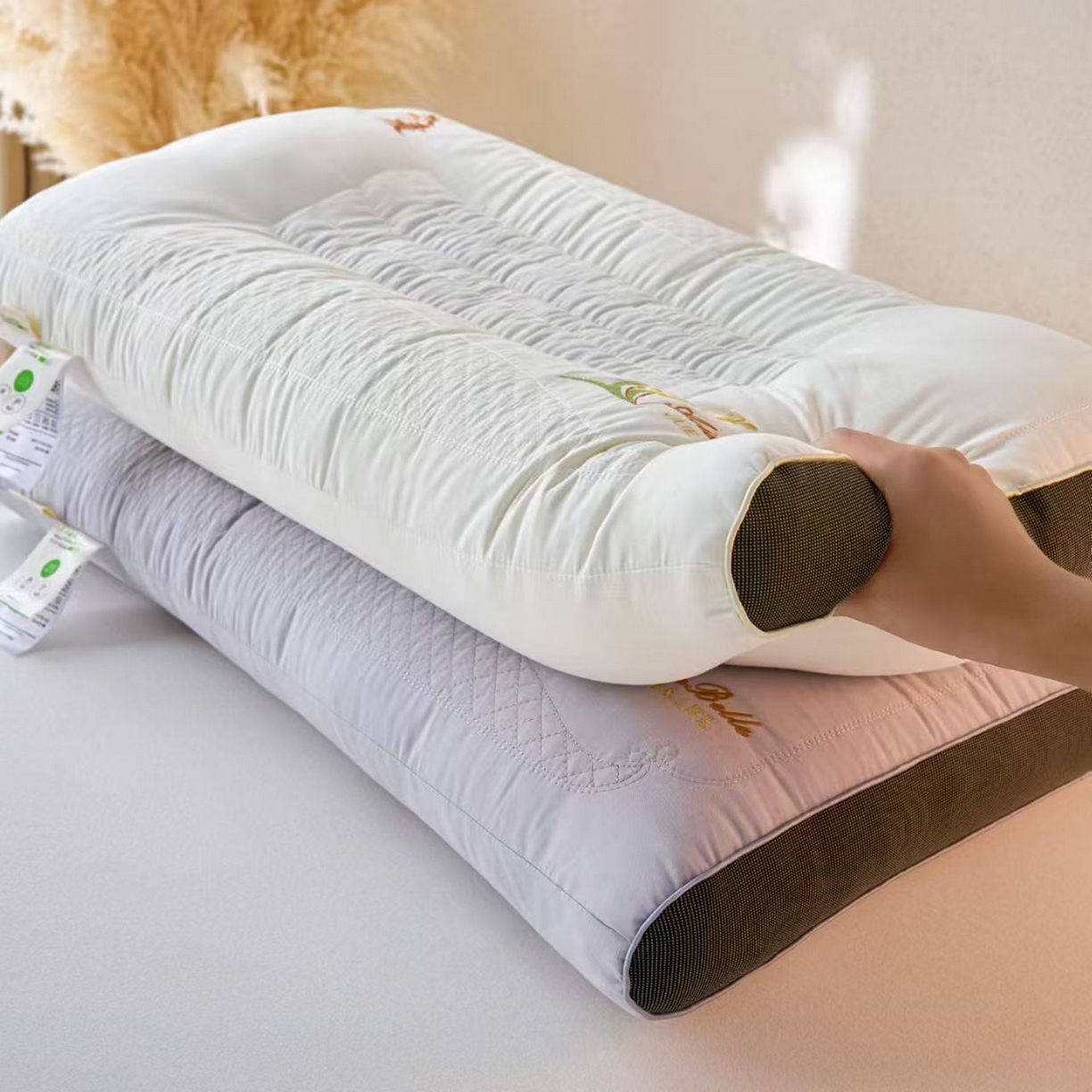 91家纺网 家纺一手货源 找家纺 （总）剑桥枕业 2025新款中框荞麦羽丝定型枕芯 剑桥枕业新品促销款式枕头