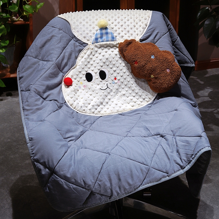 91家纺网 家纺一手货源 找家纺 仟亿莱 2025新款泡泡绒大头系列抱枕被 大头长耳狗