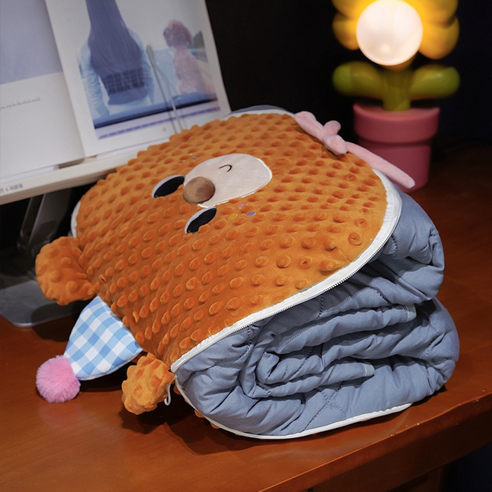 91家纺网 家纺一手货源 找家纺 仟亿莱 2025新款泡泡绒大头系列抱枕被 大头巧克力熊